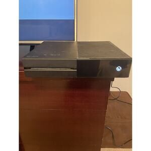 Microsoft Xbox One 500GB Console Tested Works Included Wires, Brick, Video Game